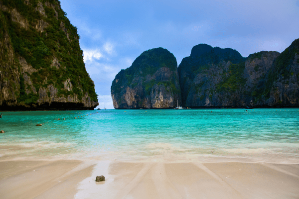Maya Bay Beach Embrace the beach, Leonardo DiCaprio style at Maya Bay, Phi Phi Island