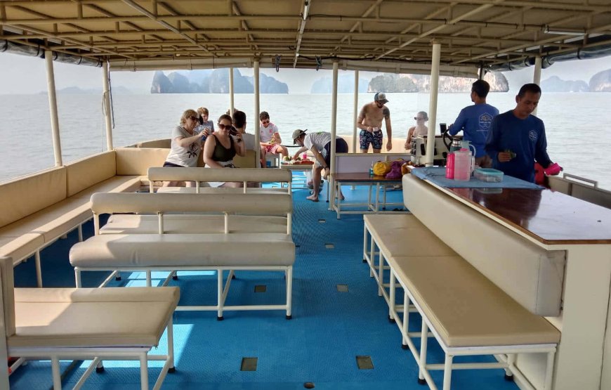 ‘Locals’ Island Tour