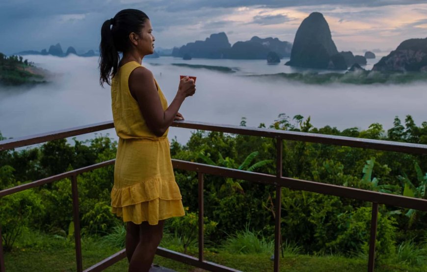 Phang Nga Bay tour: Samet Nangshe and James Bond Island Kayaking tour