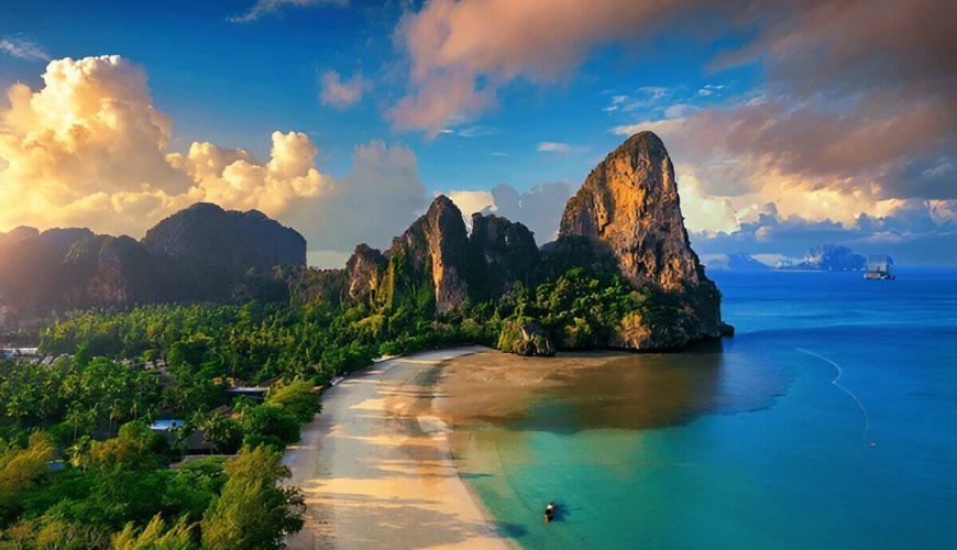 Exploring Railay Beach: Krabi’s Most Iconic Destination