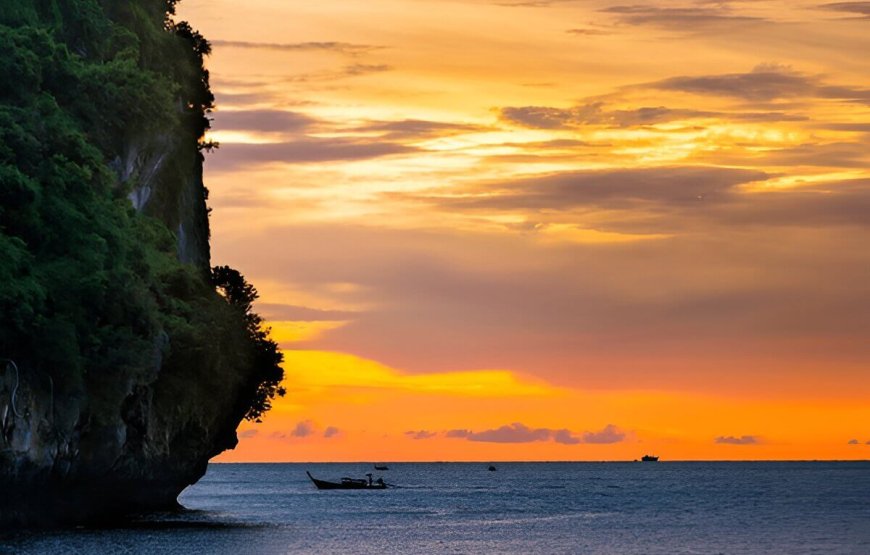 The Best Phi Phi Island Sunset Tour From Phuket