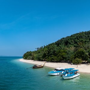 Explore Phi Phi Island With Our Boat Tour